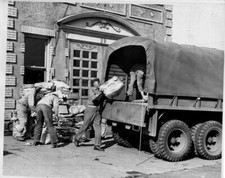 World War II Soldier Military 8x10 original photo J2170