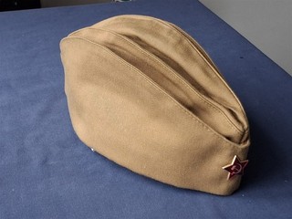 GENUINE RUSSIA WW2 RED ARMY CAP SIZE 59 WITH BADGE