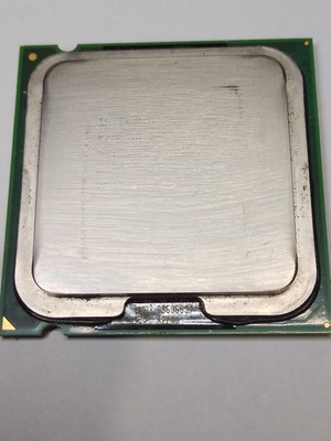Intel Pentium 4 Processor SL8PP CPU