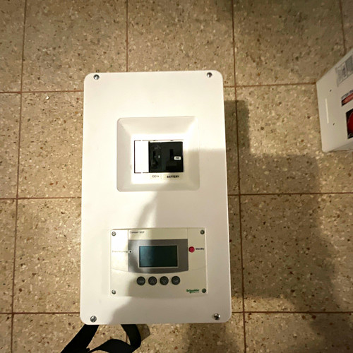 Schneider Electric Conext SCP White Enclosure LCD Display DC Breaker Off-Grid