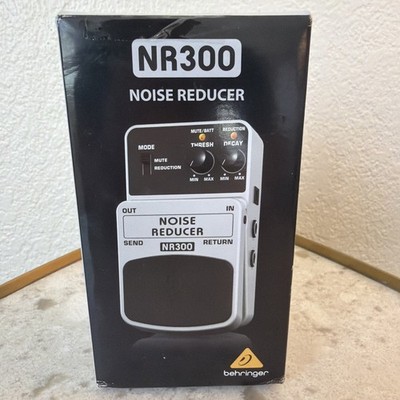 Behringer UO300 ULTRA OCTAVER Guitar Effects Pedal
