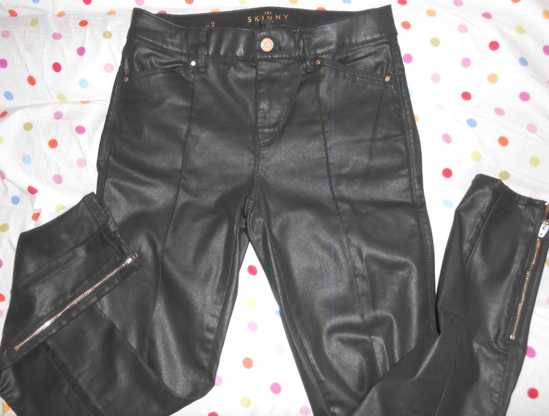 White House Black Market Pants Womens Size 2 Shiny Black The Skinny Ankle MINT