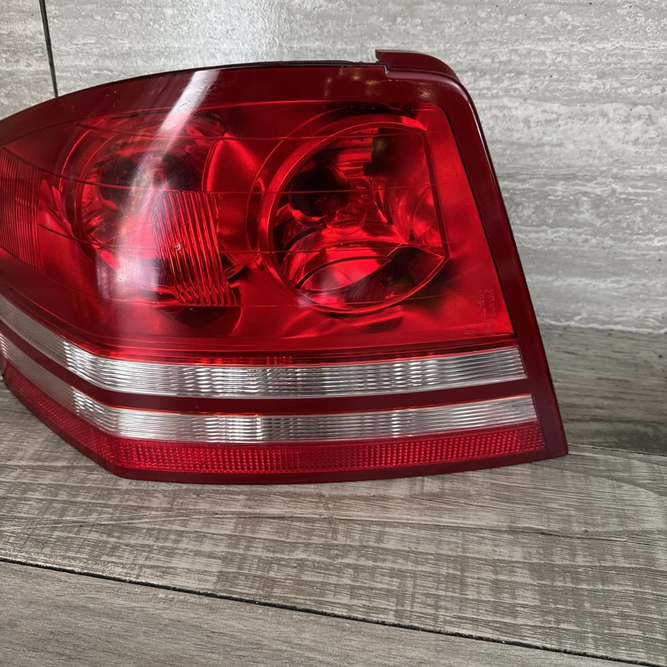 🇺🇸 2008-2009-2010 Dodge Avenger conductor trasero lado izquierdo luz trasera lámpara trasera fabricante de equipos originales Foto 2 de 4