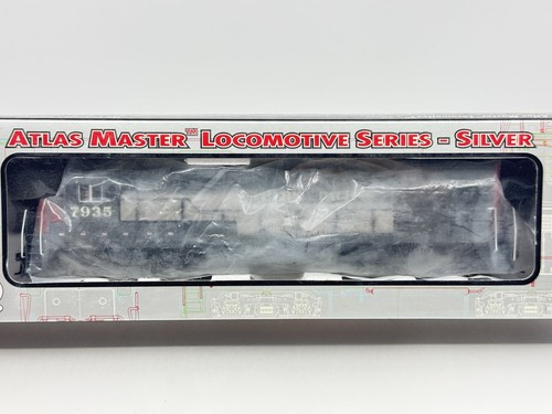 Locomotora diésel HO Atlas 7384 Southern Pacific U30C fase 3 SP #7935 | Condition: Used