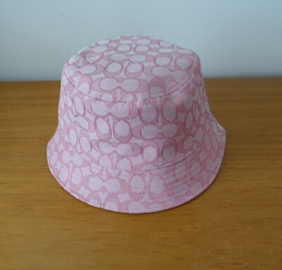 【COACH】バケットハット　ピンク・ブルー　リバーシブル COACH REVERSIBLE BUCKET HAT IN SIGNATURE JACQUARD IN PINK/BLUE