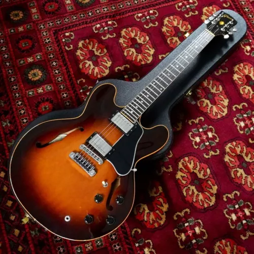 Gibson Custom Shop Edition ES-335 Dot Sunburst USA 1982 Semi Hollow E.Guitar