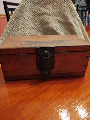 Vintage Wooden Hindged Box With Beehler Latch , USA