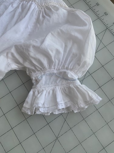 Girls Smocked hand embroidered Dress Long 13 inch across front - Picture 4 of 5