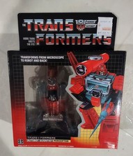 VINTAGE HASBRO 1985  TRANSFORMERS AUTOBOT SCIENTIST PERCEPTOR Complete With BOX