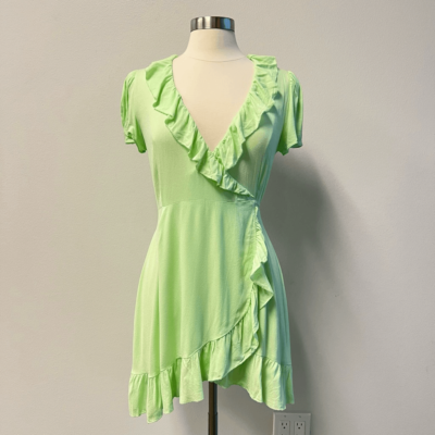 Sunday Best Aritzia Womens Medium Green Ruffle Wrap Midi Dress