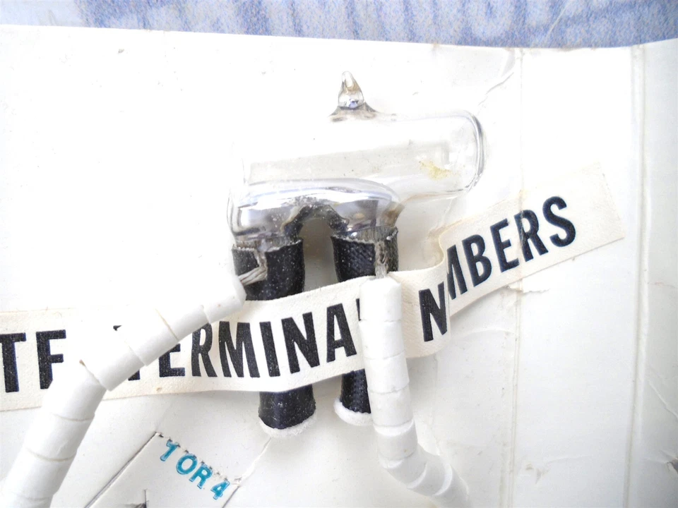 MAGNETROL 89-7101-008 - 2 cables - PLC-1 - INTERRUPTOR DE CONTROL 897101008 (NUEVO en CAJA) Foto 3 de 4