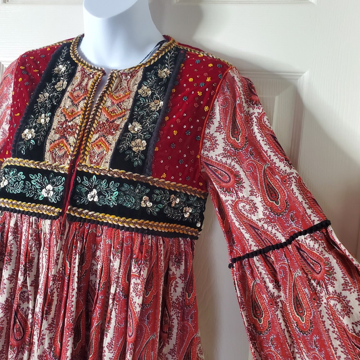 Zara Vintage Ethnic Colorblock Fringed 3/4 Sleeve Red Velvet Zara Vintage Ethnic Colorblock Fringed 3/4 Sleeve Red Velvet