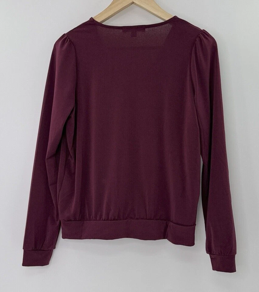 Blusa Banana Republic Feminina Burgundy Crepe Wrap Top Tamanho Pequeno, Elegante Preppy - Imagem 2 de 4