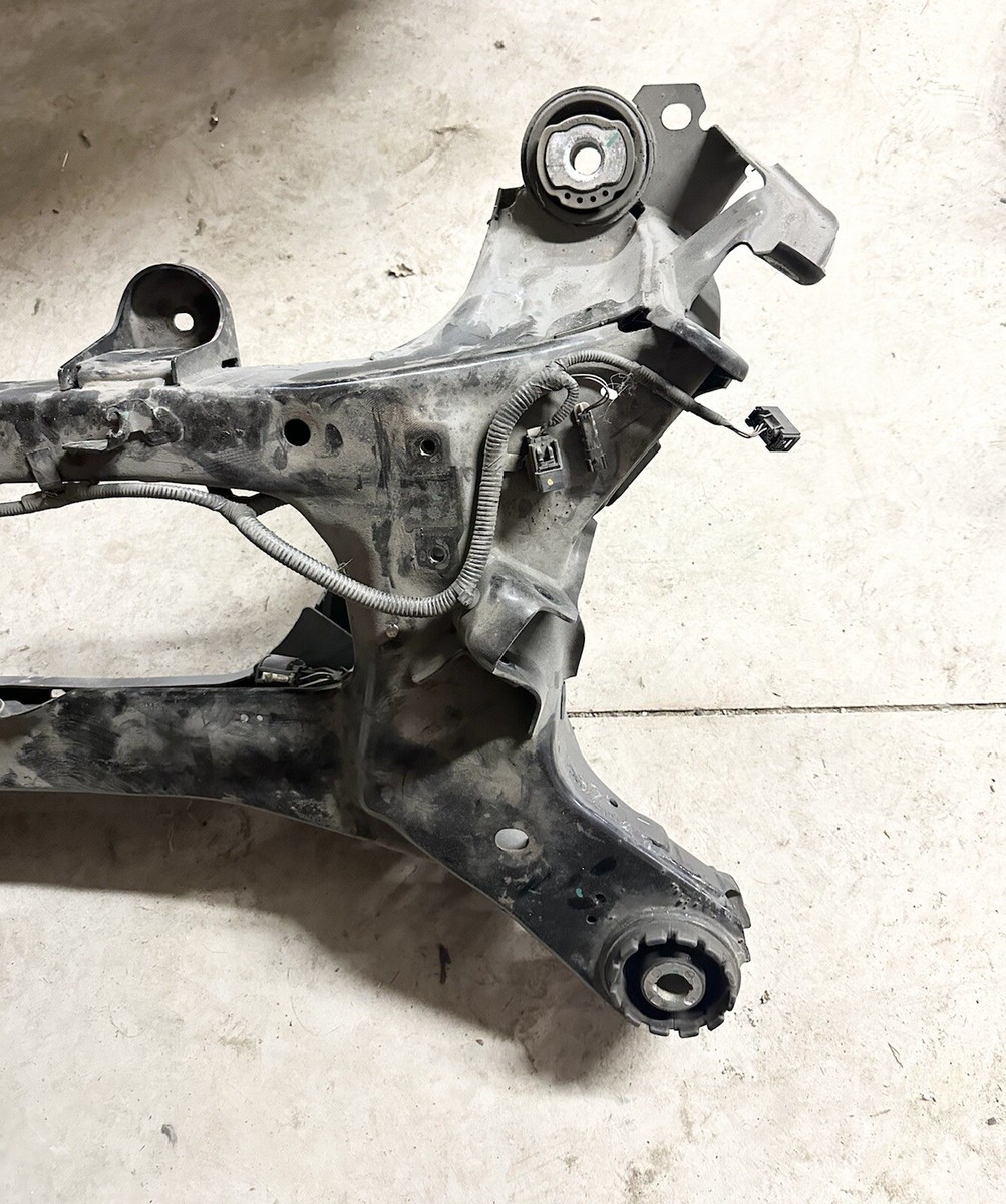 ハマー 2011933C2 CMEMBER,CROSSMEMBER SPG AIR MT