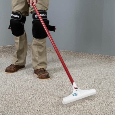 Roberts Carpet Rake & Groomer   12'' Head, 51'' Handle   Cut Pile Carpet Tool
