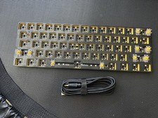 Ducky One 3 Mini Black Barebones 60% Hotswap ...