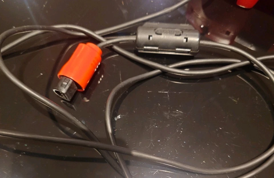 Nintendo 64 Official Red Controller, photo 3 of 3