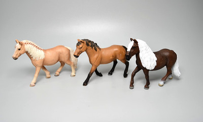 Schleich Pferde x 3