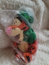 St Patrick Day Tigger Disney Store bean bag plush beanie mbbp retired collectib