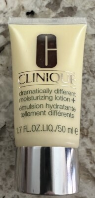 Clinique (Original) Dramatically Different Moisturizing Lotion 1.7 oz Sample