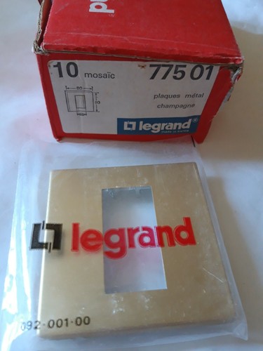 Plaque Double Legrand Mozaic – Gris Aluminium 13,5 X 8 Cm, Finition Bronze, Réf 09200200