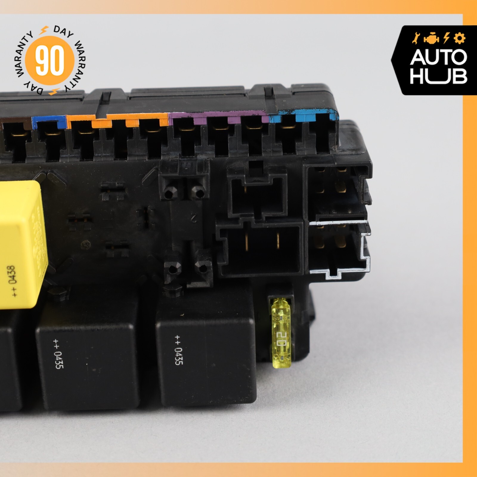 Mercedes R230 SL500 SL550 SL55 AMG SLR Front Left Fuse Box 2305450201 OEM
