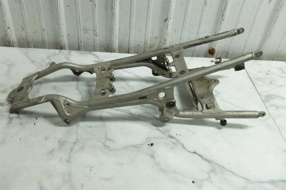 00 Cagiva Gran Canyon 900 Ducati chasis trasero subchasis subchasis Foto 4 de 4