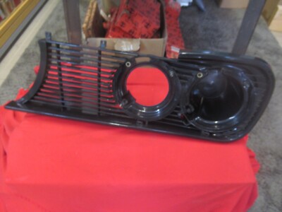 Alfa Romeo Giulia Nouva Super 1300 - 1600 Grill Kühlergrill links 115255902900