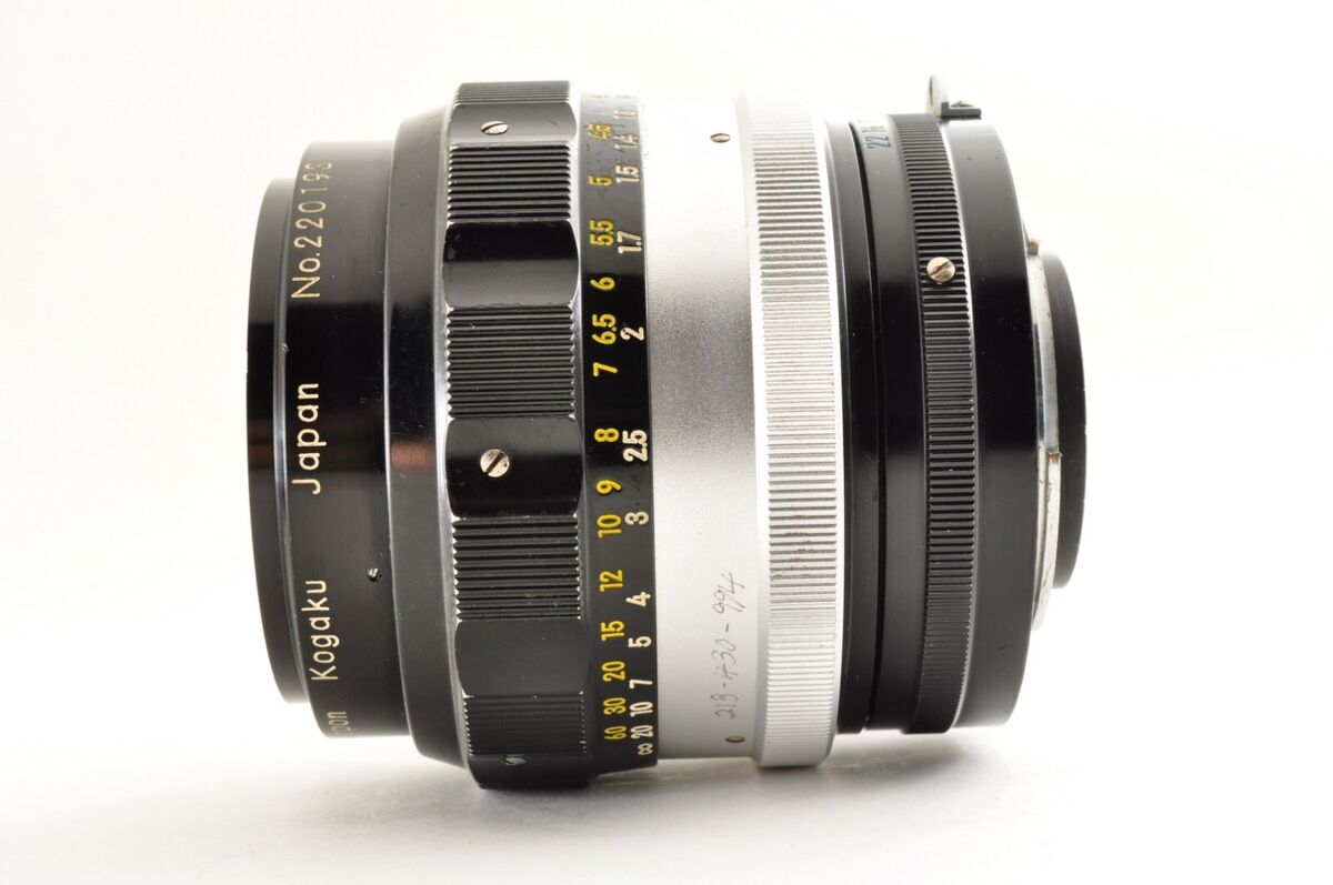 Nikon Nikkor-H Auto 85mm f/1.8 Non AI Portrait Manual Lens Nikon Nikkor-H Auto 85mm f/1.8 Non AI Portrait Manual Lens