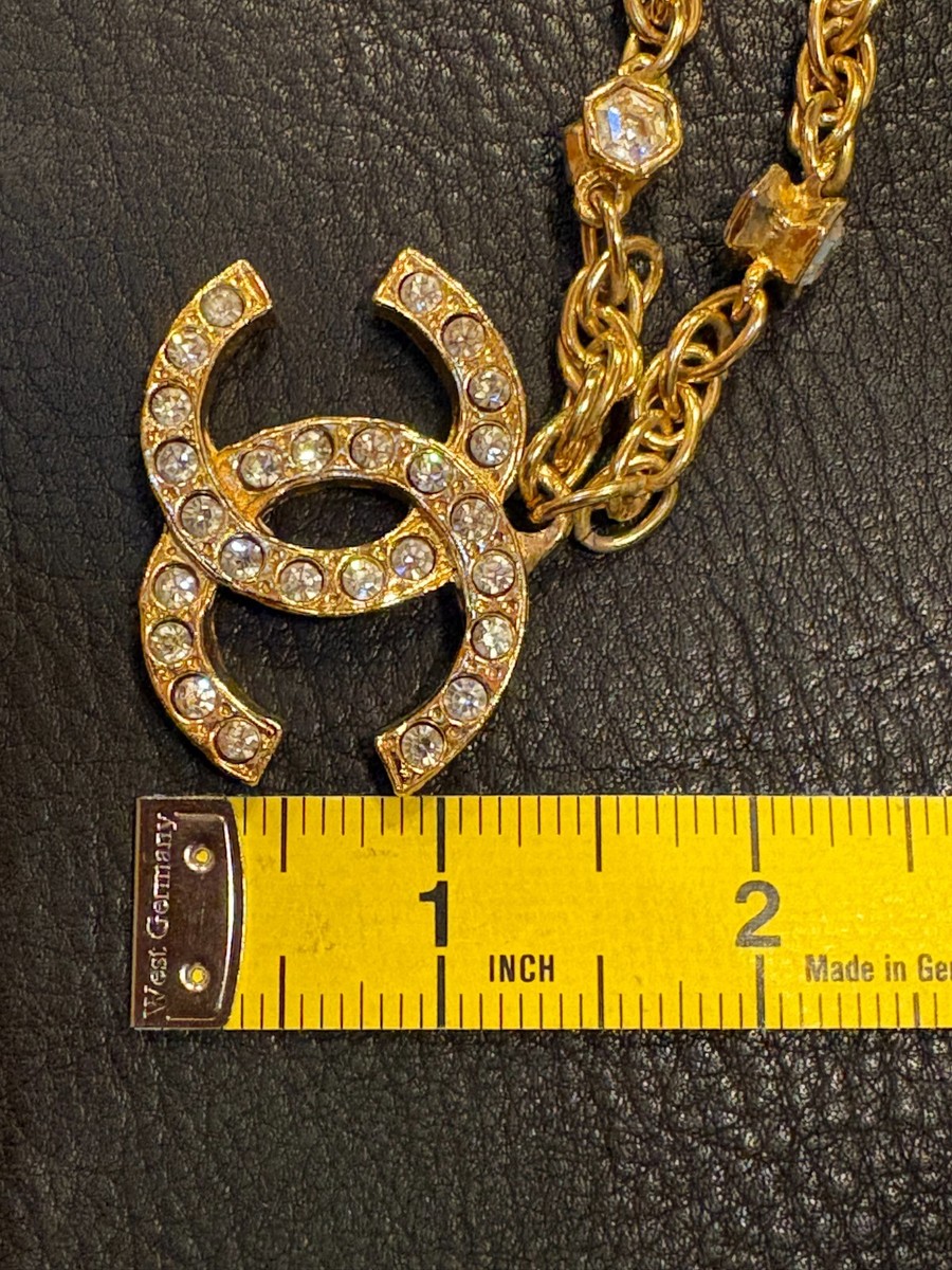 CHANEL Necklace Rhinestone Vintage Gold Auth Pendant Choker CHANEL Necklace Rhinestone Vintage Gold Auth Pendant Choker