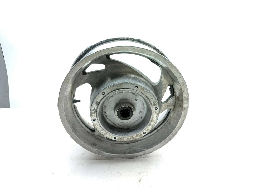 Llanta trasera recta 16x5,00 Honda VTX1800C 04 Foto 2 de 4