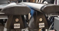Cruz  Roof Bars With Locks