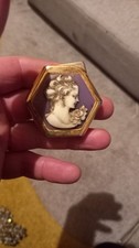 Kingsway Elsa Fine Detailed Cameo Spark Lighter