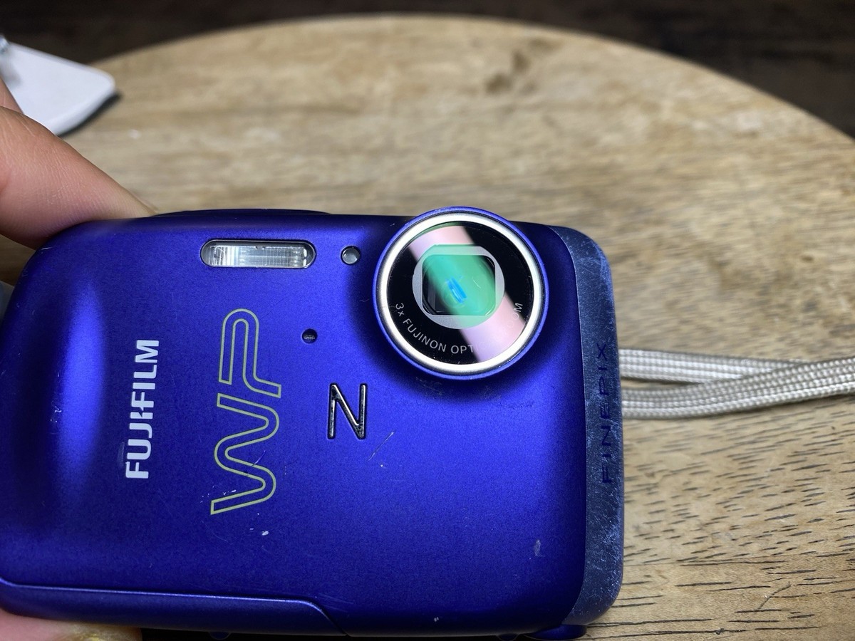FUJIFILM Digital Camera Finepix Z33WP 10.0MP WP CCD Y2k Tested