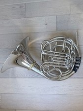 Hans Hoyer French Horn - 6802 Heritage detachable bell / lacquered w/ case