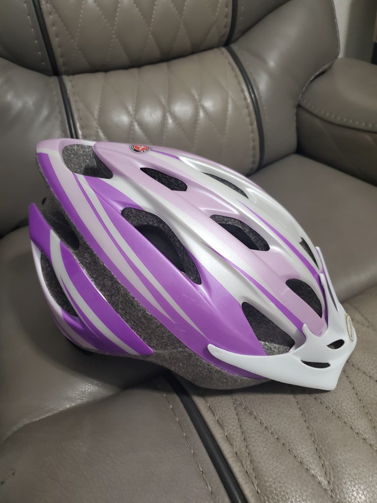 Schwinn Thrasher Bike Helmet Lightweight Microshell Youth Purple/White AGE 8-14