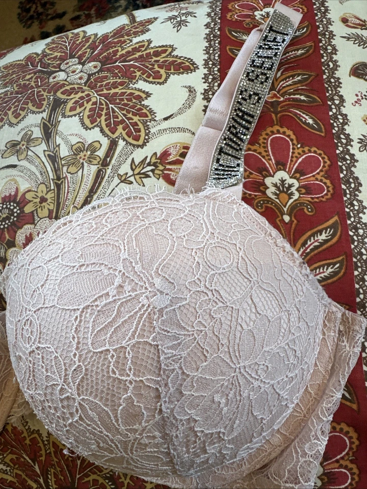 Victoria’s Secret Very Sexy Shine Push Up Bra Pink Rhinestone Straps 36D - Image 4 of 4