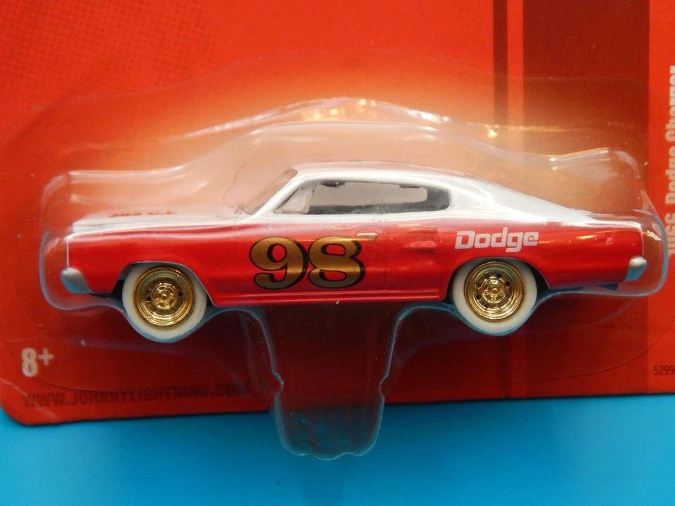 Johnny Lightning 1966 Dodge Charger 1/64 White Lightning Rare Short Card (A) - Image 2 of 4