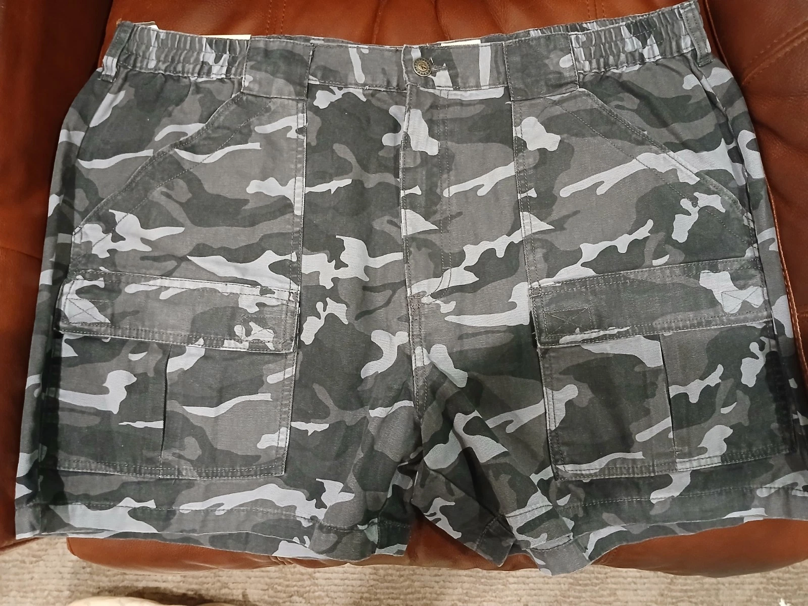 Redhead Nwt Mens Dark Camo Cargo Shorts Size 42
