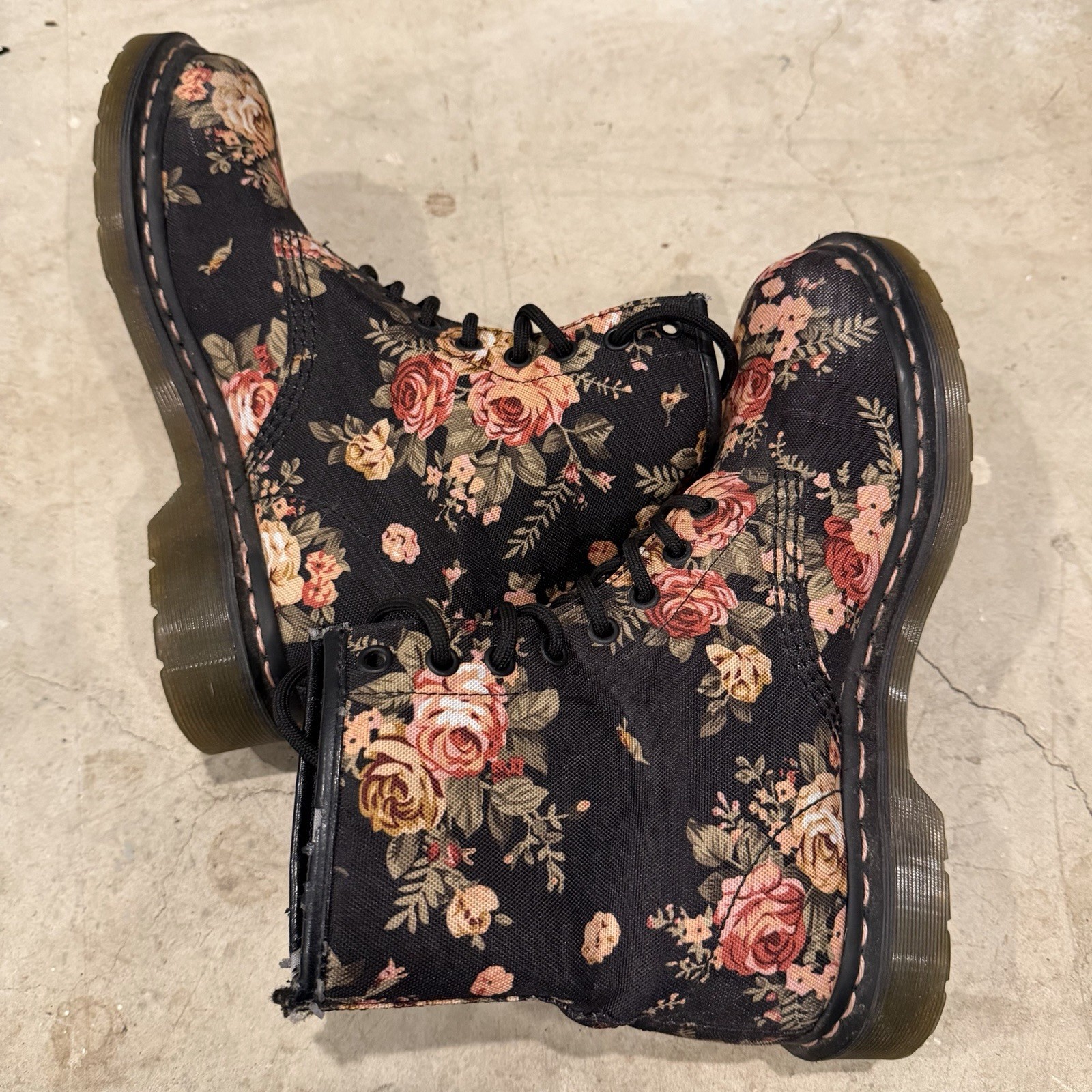 Dr Doc Martens Victorian Floral Rose Combat Boots Pink Black Womens 9 thumbnail 9