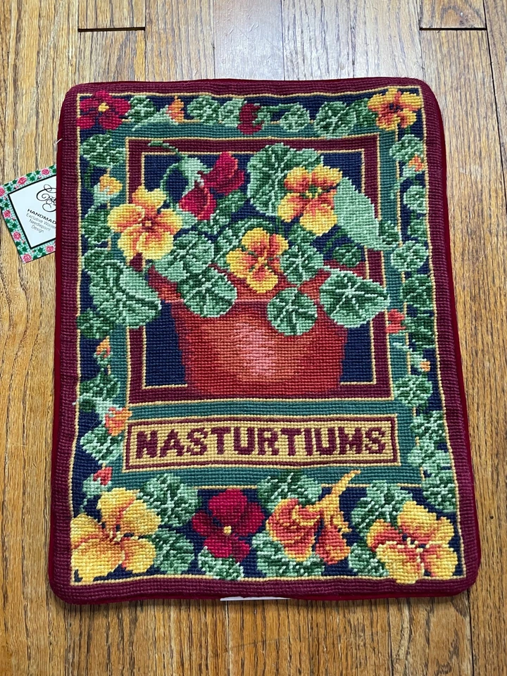 Funda de almohada de lana hecha a mano con punta de aguja flores botánicas berros 12x16 Foto 2 de 3