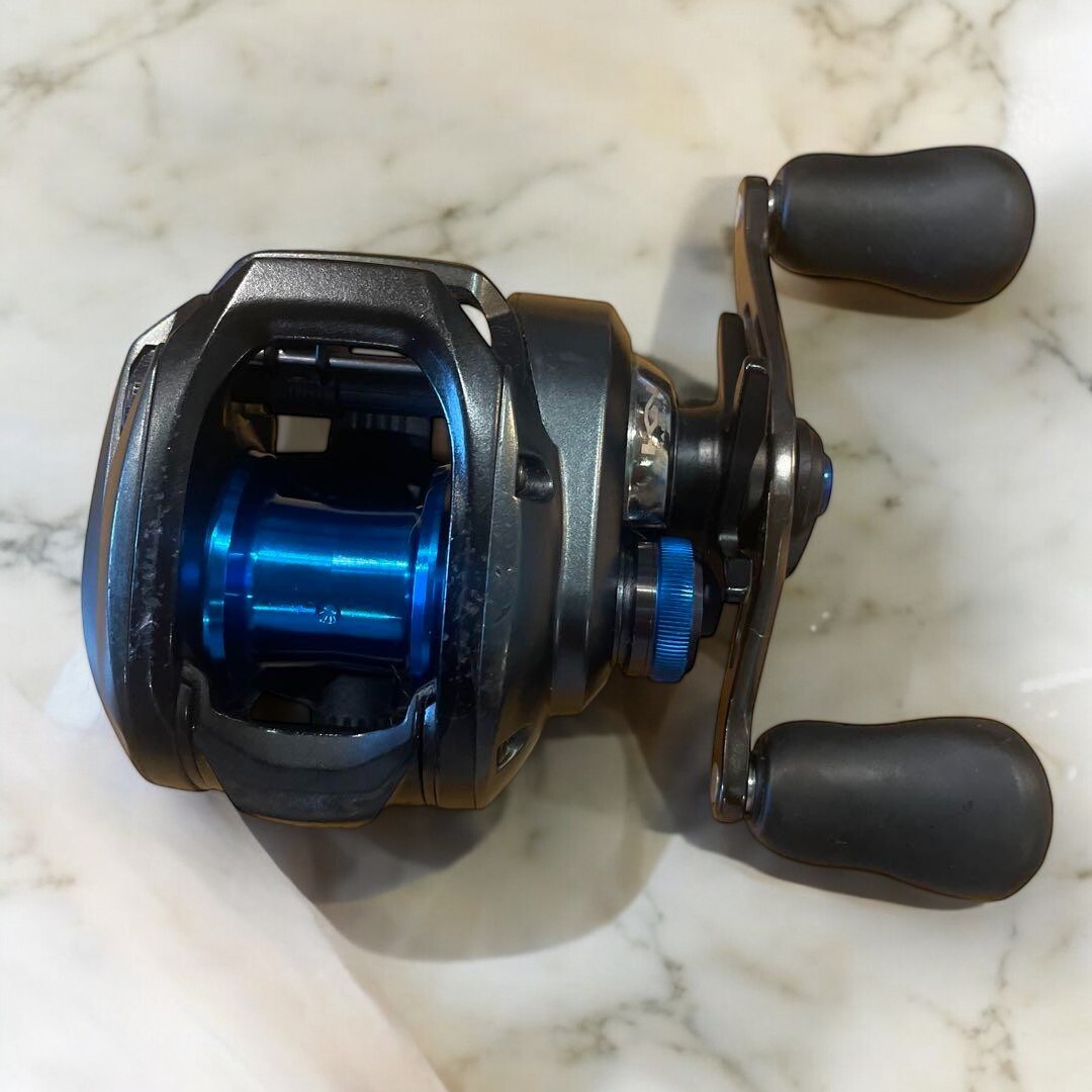 Shimano 20 SLX DC 70HG Right BaitCasting Reel | eBay