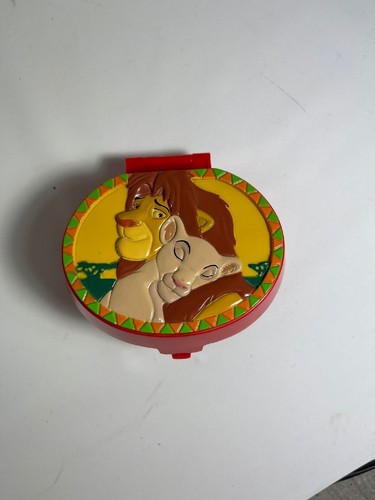Vtg 1996 DISNEY LION KING BLUEBIRD POLLY POCKET WITH 2 FIGURES COMPACT PLAYSET