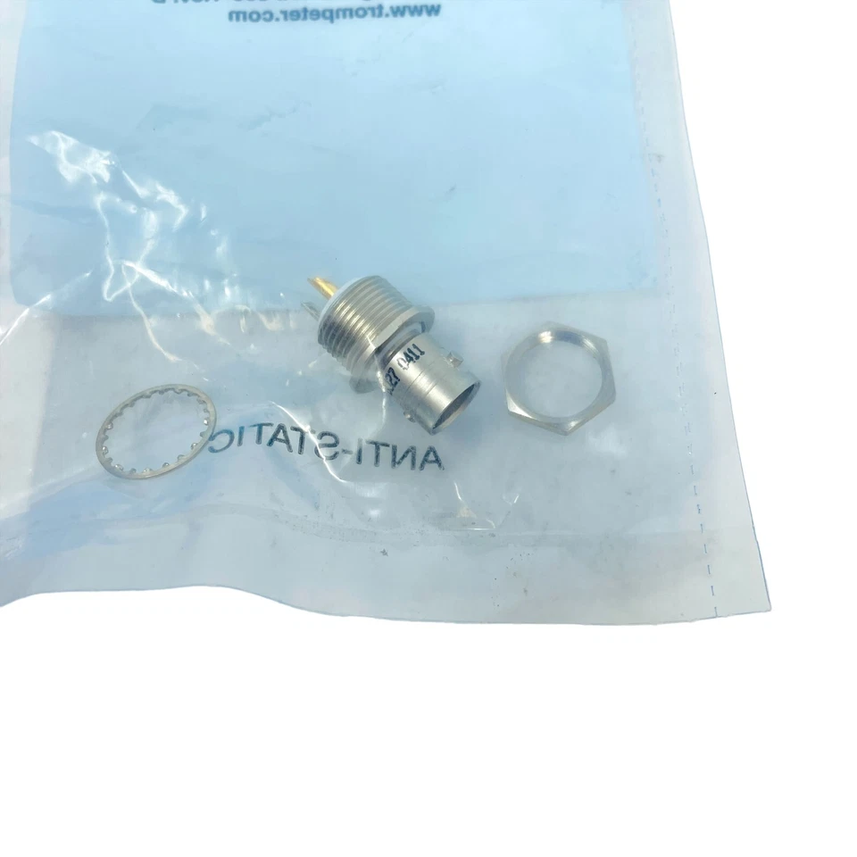 Trompeter Electronics TEI1494U27 BNC Bulkhead Straight Jack RF Coaxial Connector - Image 3 of 4