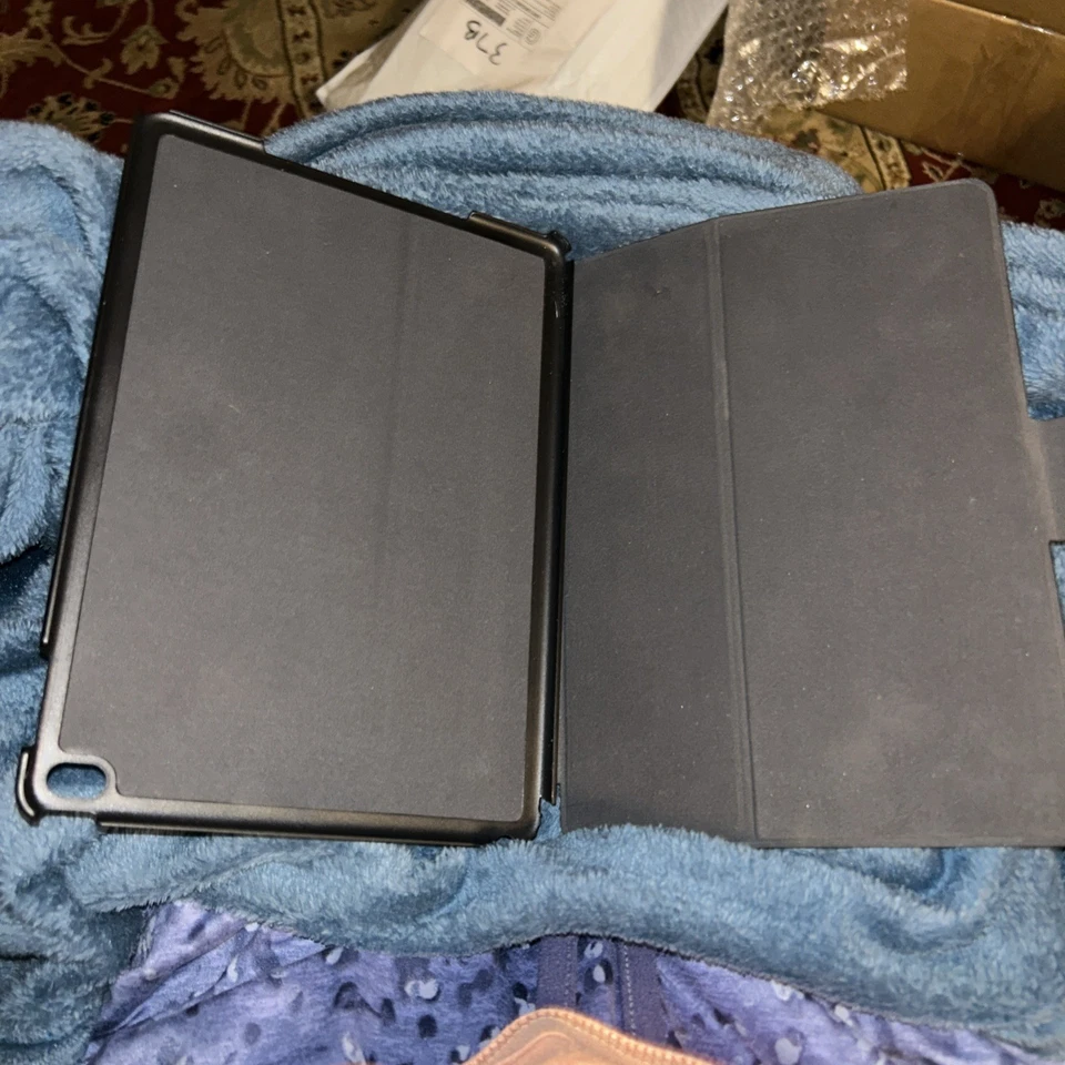 Funda rígida tipo folio para iPad Kate Spade New York para IPAD AIR 2 cierre magnético Foto 4 de 4