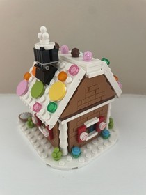 LEGO 40139 Gingerbread House 2015 Limited Edition - Complete Set w/ Manual