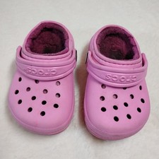 Crocs child size 6 pink slide Lined