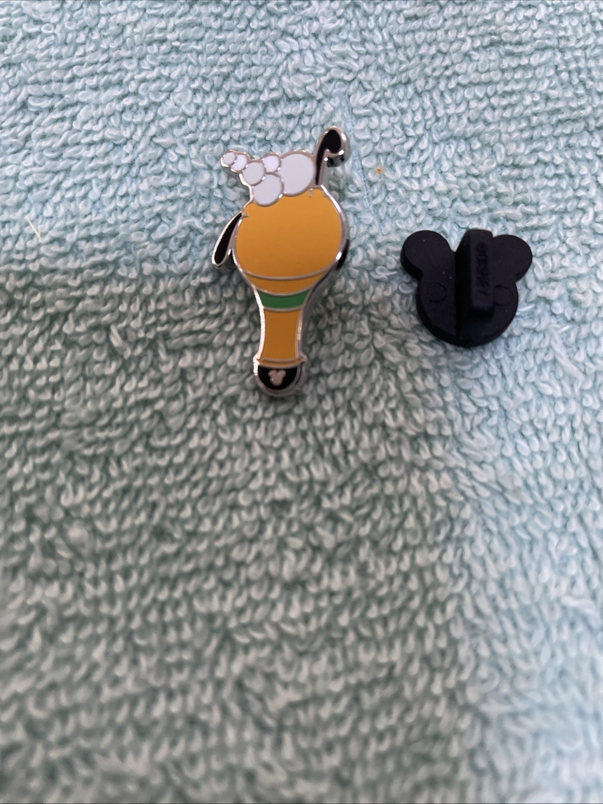 WDW Hidden Mickey Wave B)- Bubble Wand  Pluto 2025