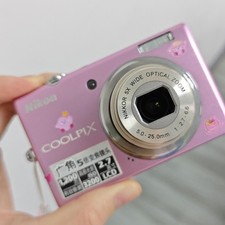 Nikon COOLPIX S570 CCD Digital Camera 12MP 5x Zoom Pink Built-in Flash 90 New