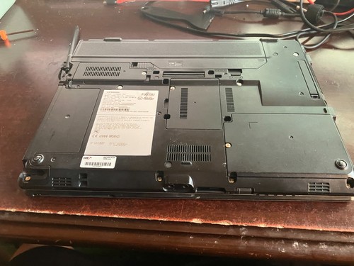 Fujitsu LifeBook T732 13" Laptop 2-in-1 Touch i5 2.6GHz 8GB RAM 120GB SSD Win 11 - Picture 9 of 9
